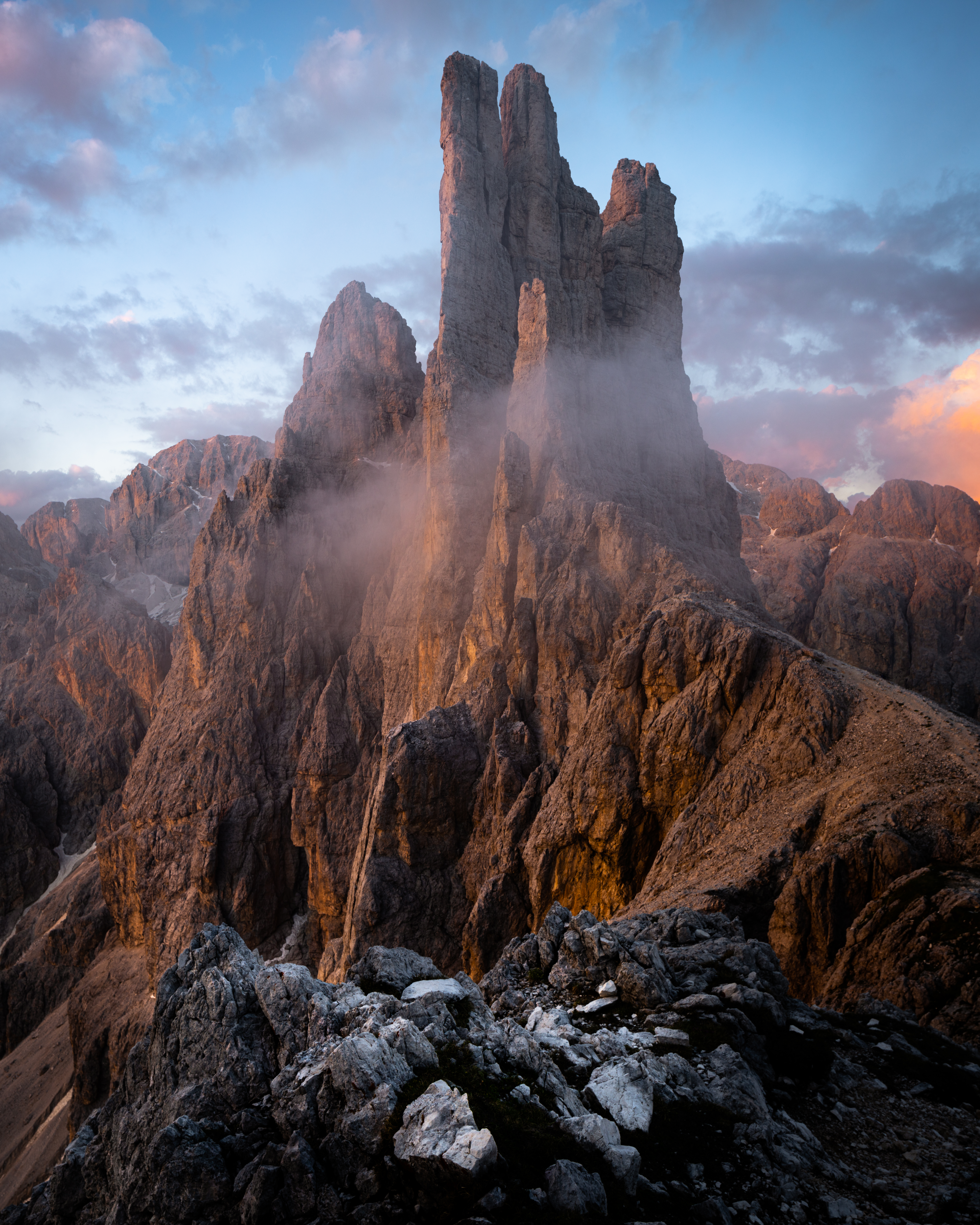VAJOLET TOWERS