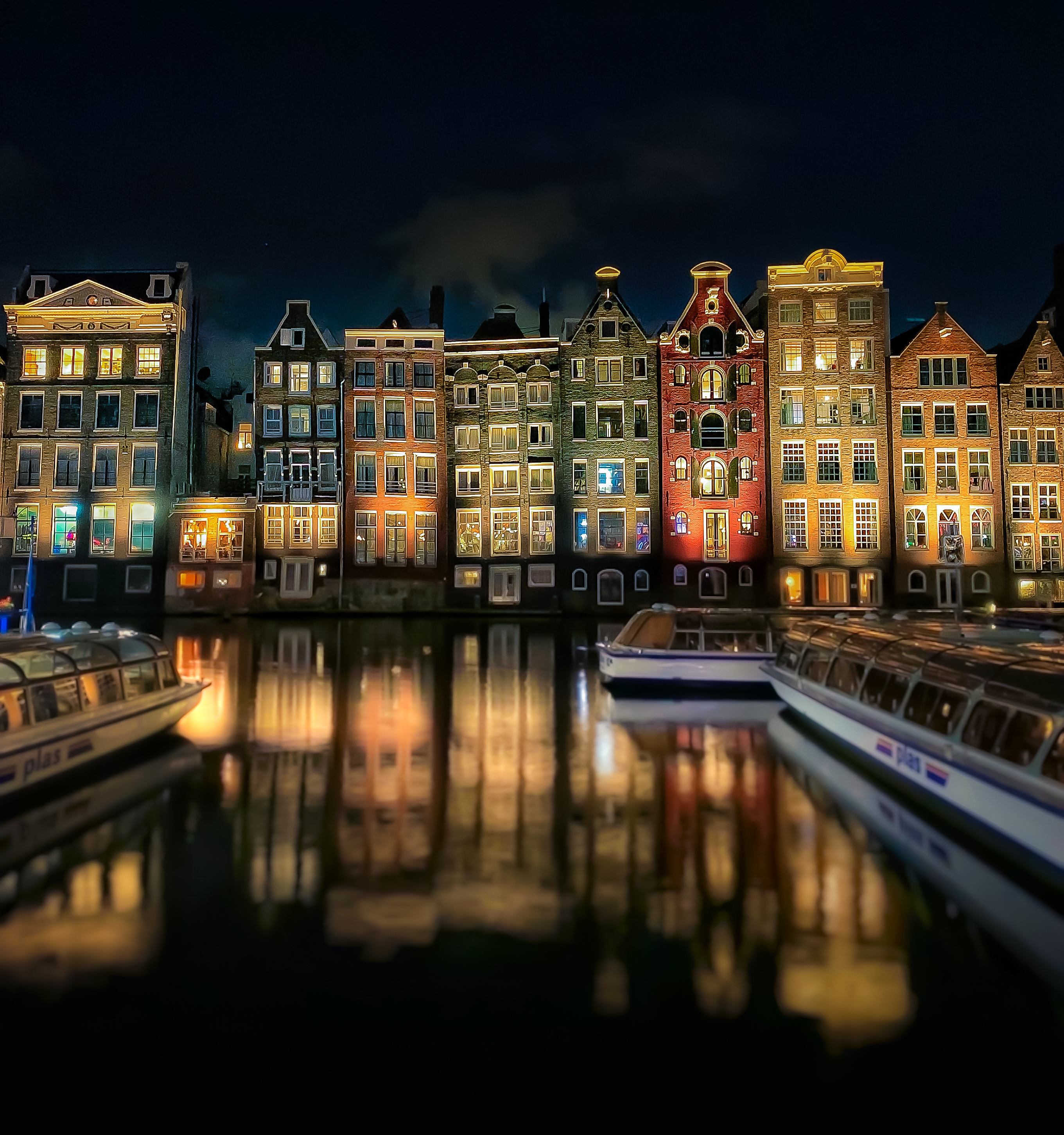 Canal houses 
