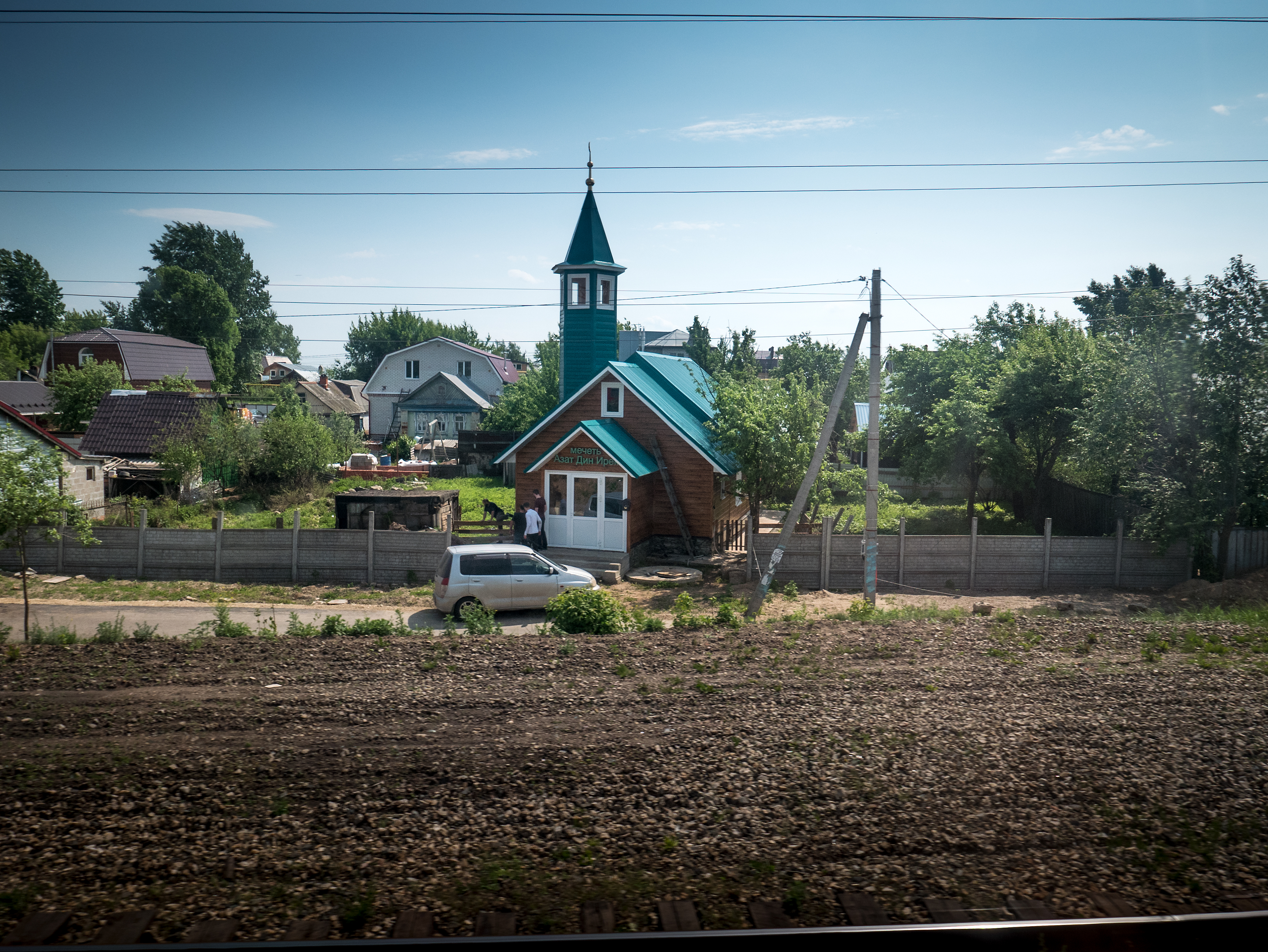 Ostranenie #009 - Friends of Foes?